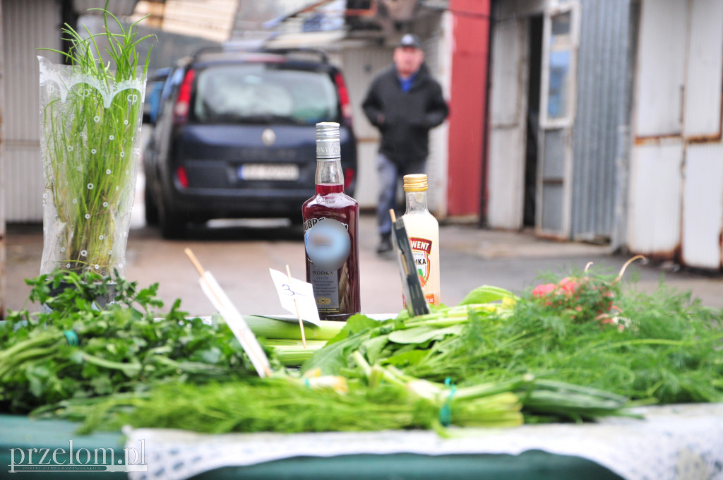 Kupcy zwijają interes w Chrzanowie. Ostatni dzień handlu