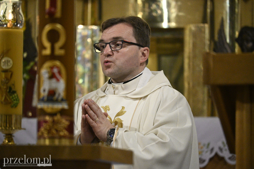 Wigilia Paschalna w Trzebini-Sierszy - 19.04.2025
