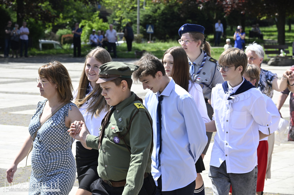 Polonez na Placu Słonecznym w Libiążu - 03.05.2025