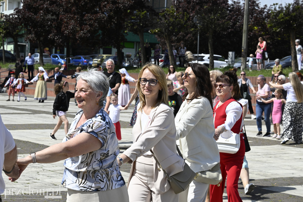 Polonez na Placu Słonecznym w Libiążu - 03.05.2025