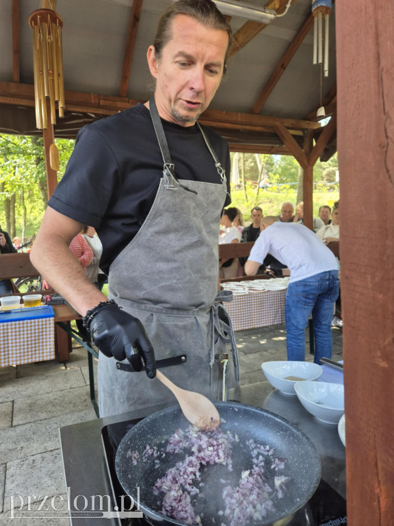 Karol Okrasa na pikniku w Luszowicach