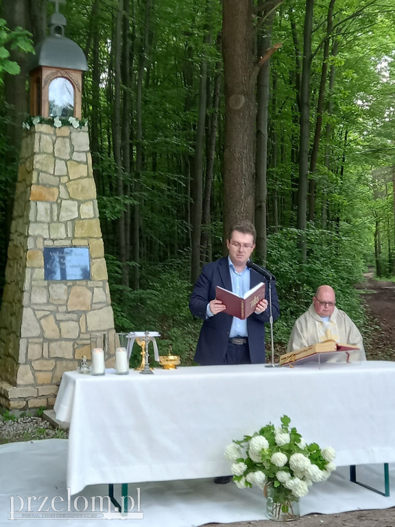 Co roku ksiądz święci mieszkańców w gminie Chrzanów