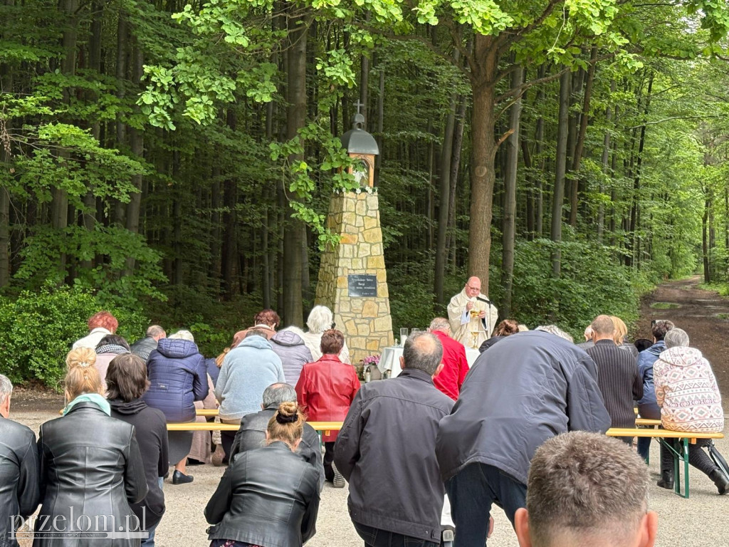 Co roku ksiądz święci mieszkańców w gminie Chrzanów