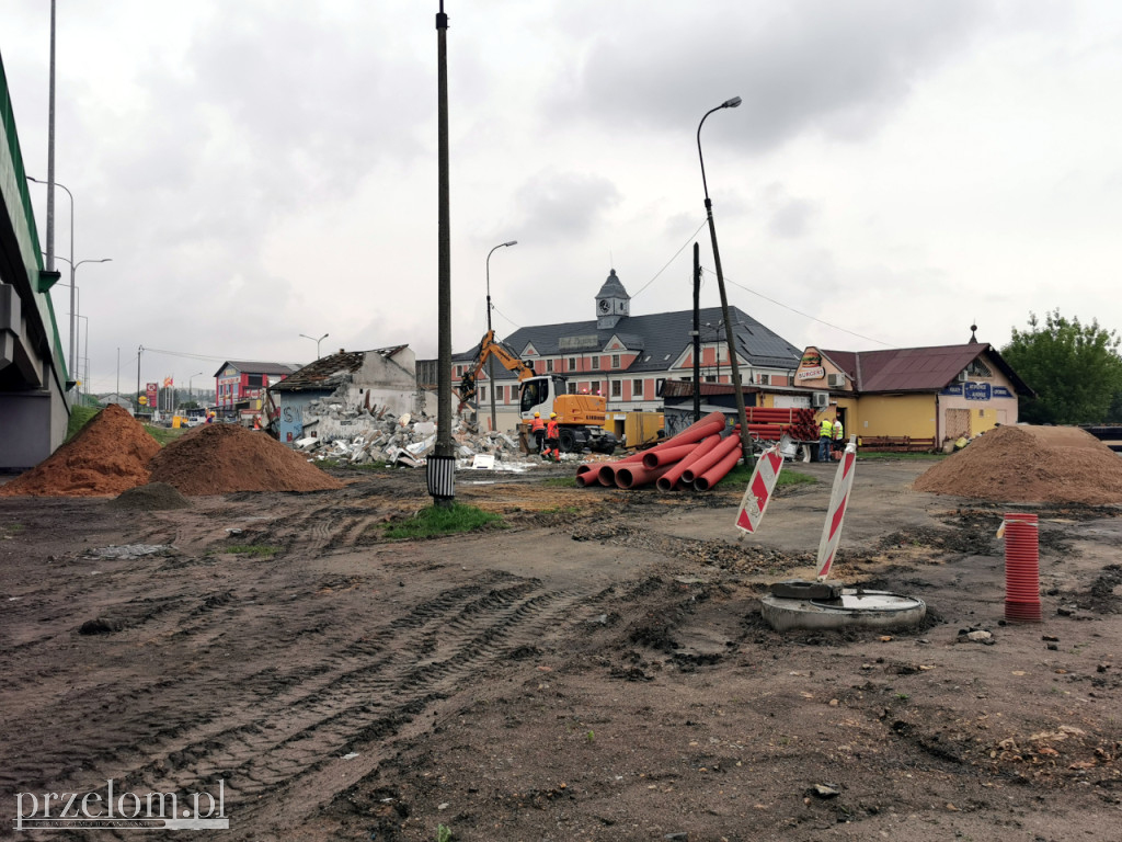 Wyburzenia koło dworca PKP w Trzebini