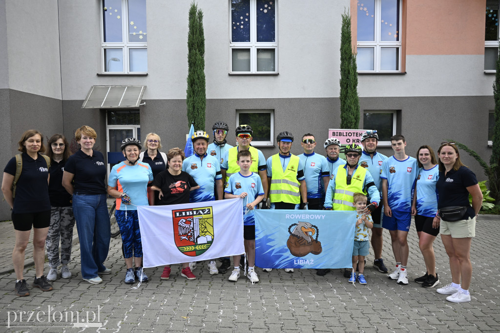 Z książką na rowerze w Libiążu - 07.06.2026