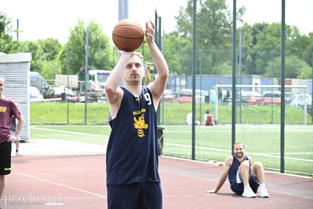 Turniej Koszykówki w Ramach Wielkiego Grania dla Helenki - 07.06.2025