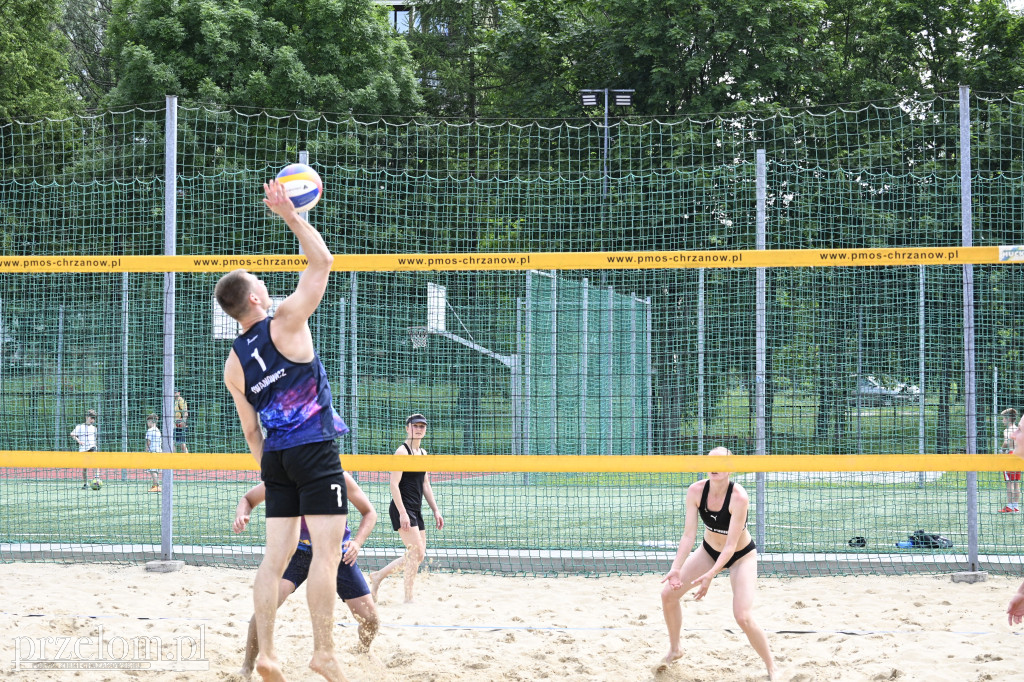 XVI Otwarte Mistrzostwa Chrzanowa w Plażowych Mikstach Siatkarskich - 07.06.2025