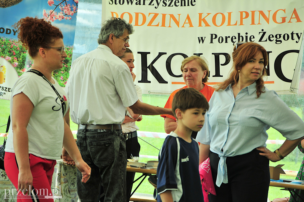 W Regulicach kochają dawny Papa Dance. Kto był na imprezie?