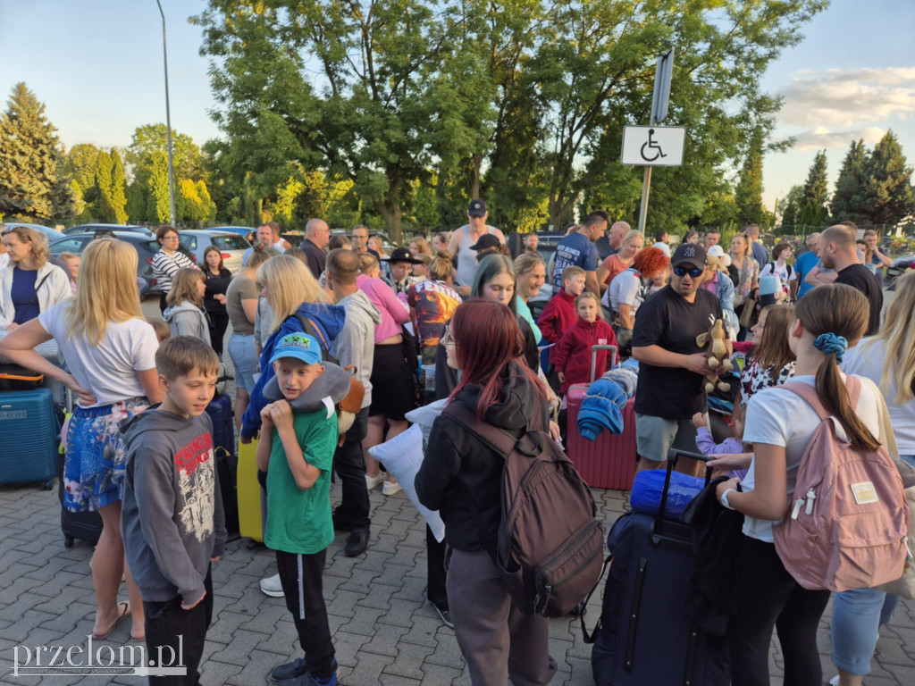 Harcerze wyjechali na obóz do Szarego Dworu