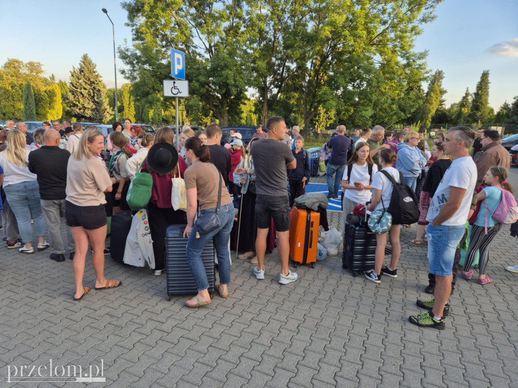 Harcerze wyjechali na obóz do Szarego Dworu