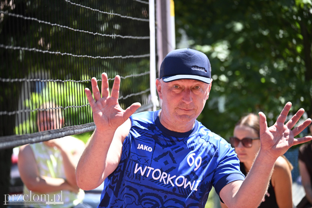Amatorskie Zawody Siatkówki podczas Pikniku w Myślachowicach - 05.07.2025