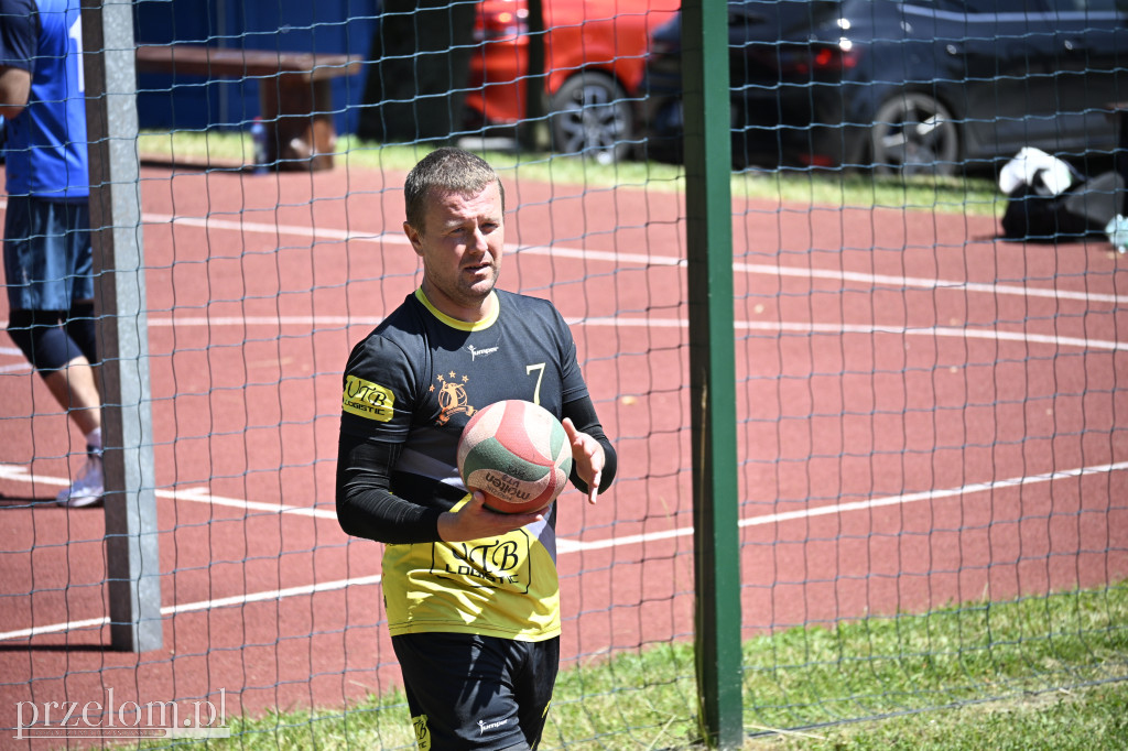 Amatorskie Zawody Siatkówki podczas Pikniku w Myślachowicach - 05.07.2025