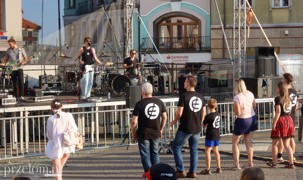 Rytmy miasta: koncert grup Eder i Dziwna Wiosna