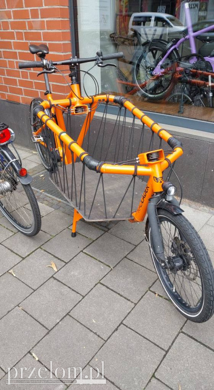 Ciekawy transport w Przełomowych Kadrach