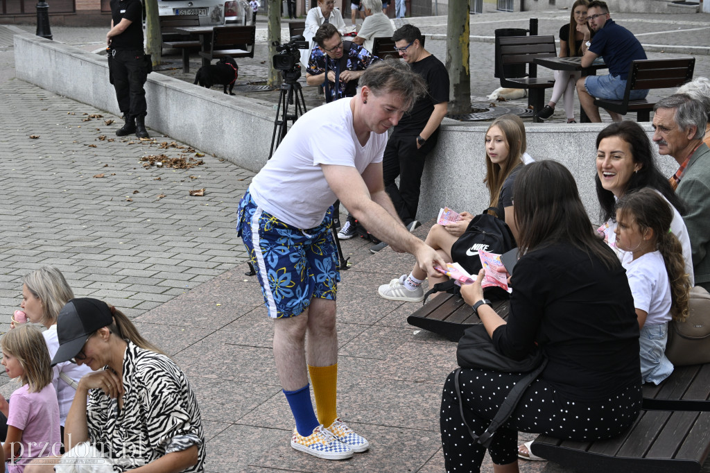 „Oto on!” – uliczny spektakl familijny w nurcie Nowego Cyrku - 03.08.2025