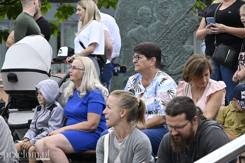 „Oto on!” – uliczny spektakl familijny w nurcie Nowego Cyrku - 03.08.2025