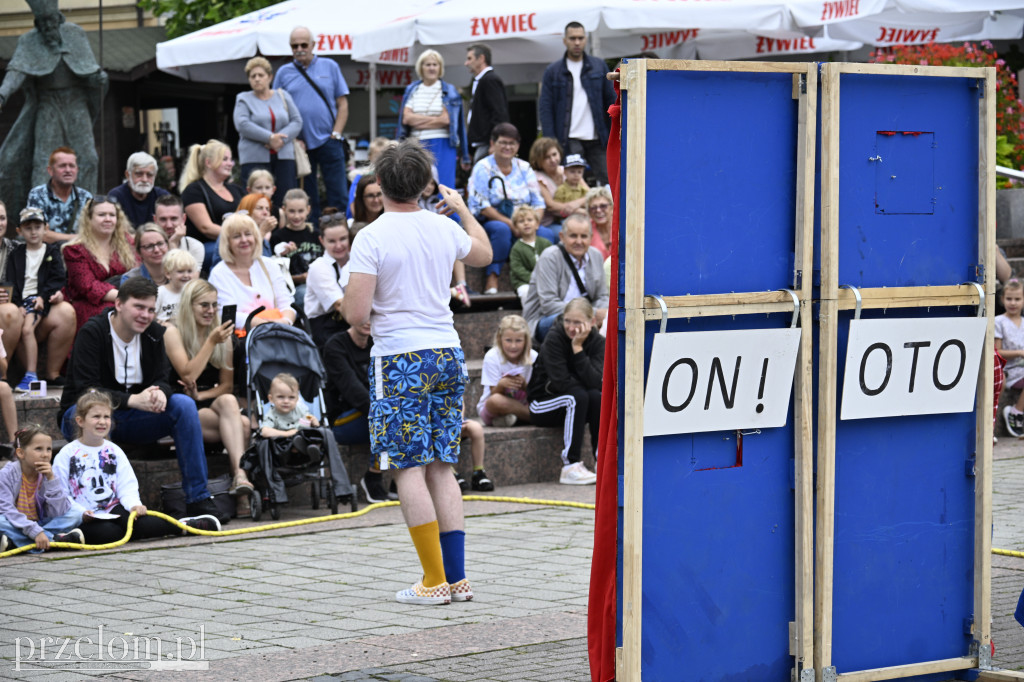 „Oto on!” – uliczny spektakl familijny w nurcie Nowego Cyrku - 03.08.2025