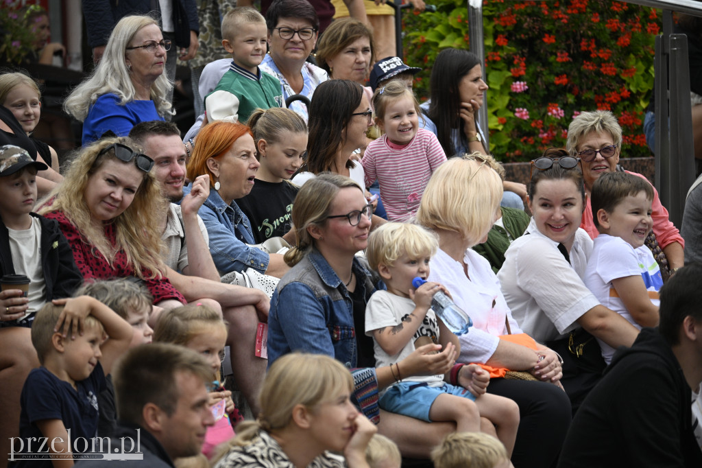 „Oto on!” – uliczny spektakl familijny w nurcie Nowego Cyrku - 03.08.2025