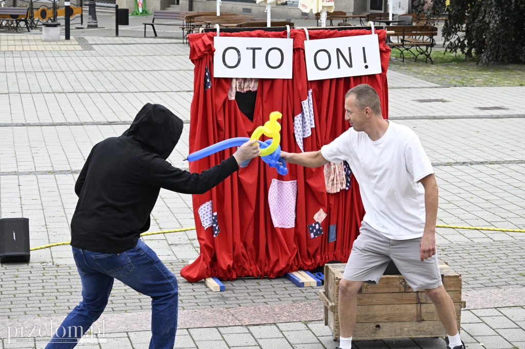 „Oto on!” – uliczny spektakl familijny w nurcie Nowego Cyrku - 03.08.2025