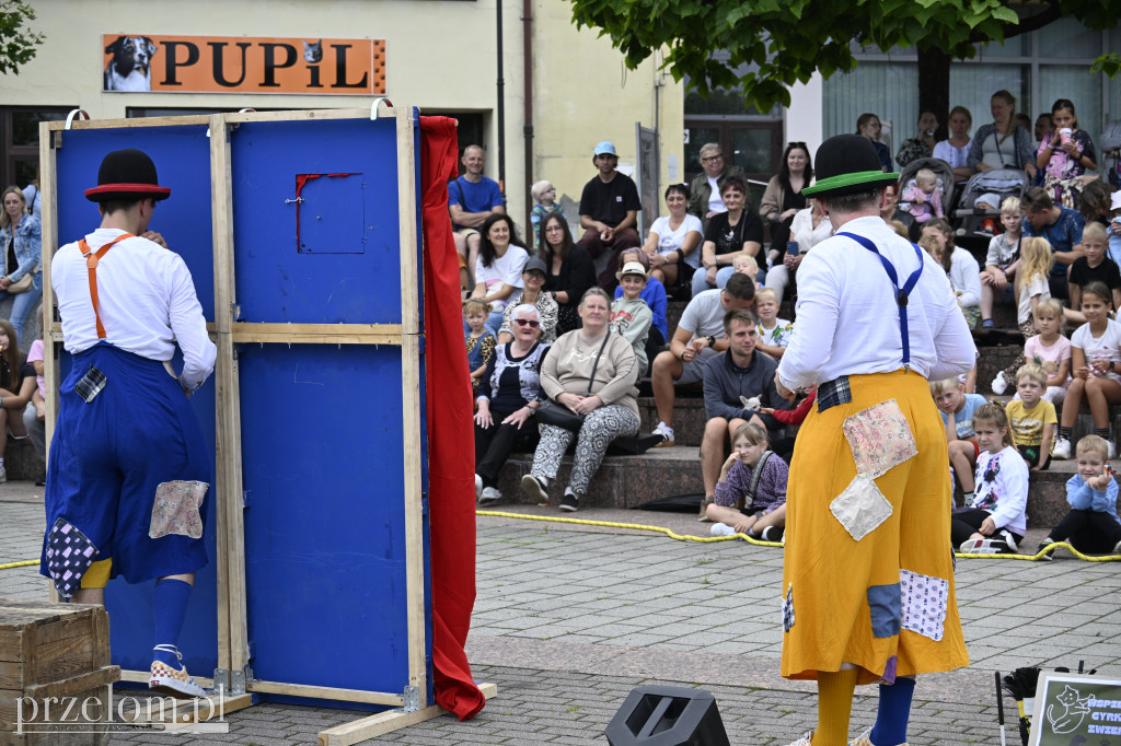 „Oto on!” – uliczny spektakl familijny w nurcie Nowego Cyrku - 03.08.2025