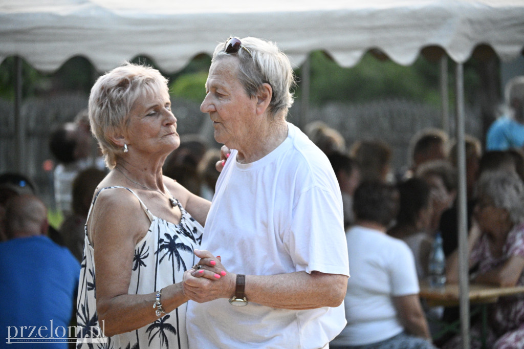 Zabawa taneczna w Psarach - 16.08.2025