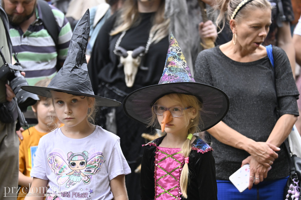 XIV Zlot Wiedźm i Czarownic na Zamku Lipowieckim - 31.08.2025