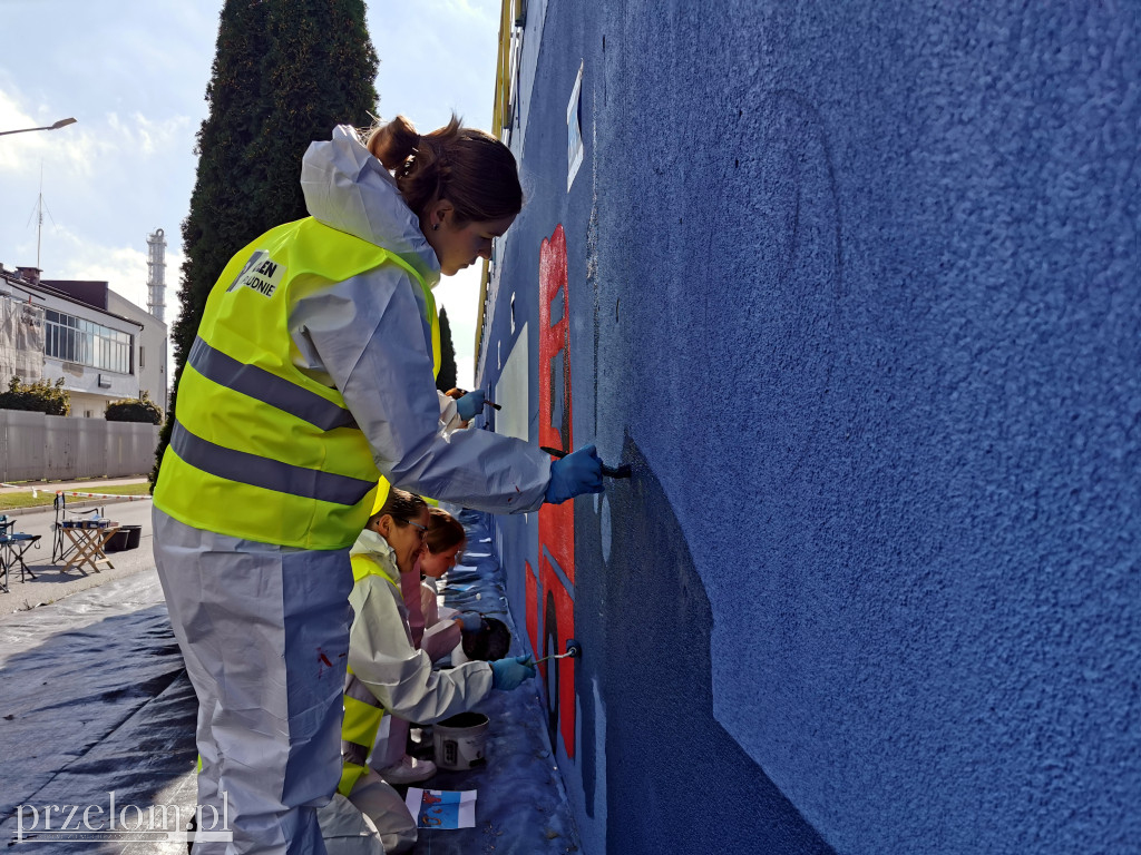 W Trzebini powstaje nowy mural
