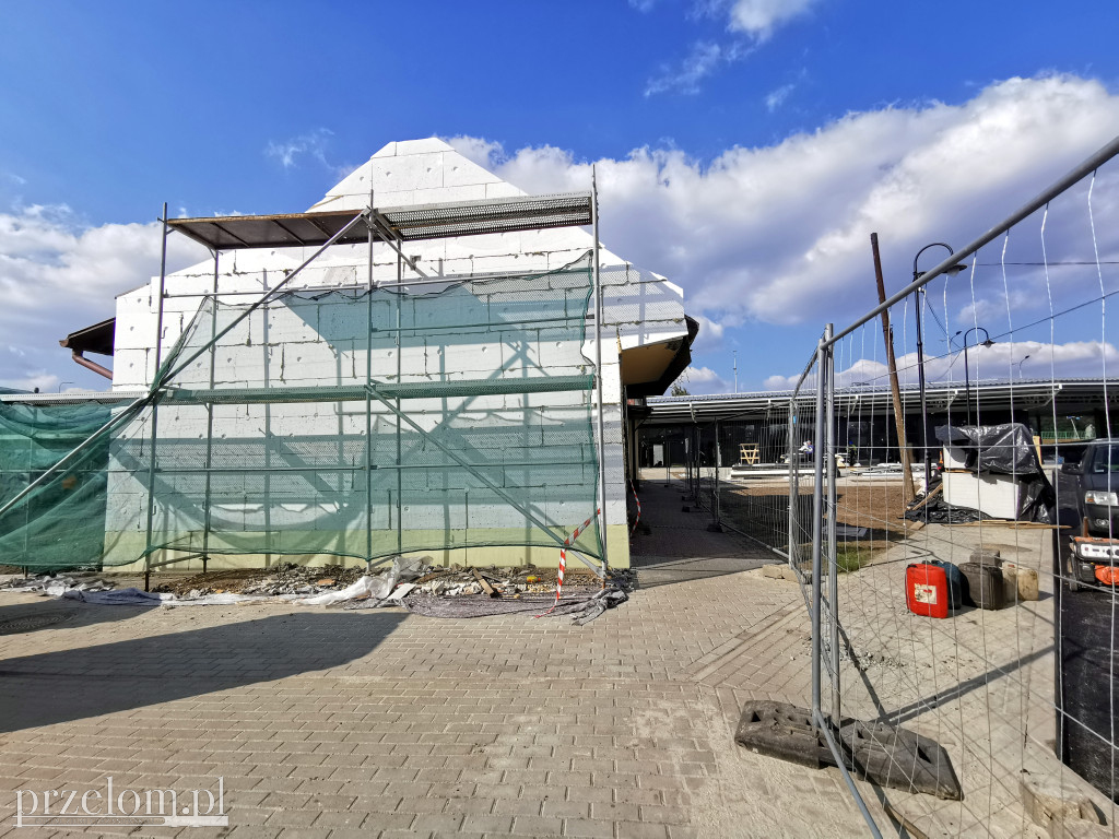 Budowa centrum przesiadkowego zbliża się do końca