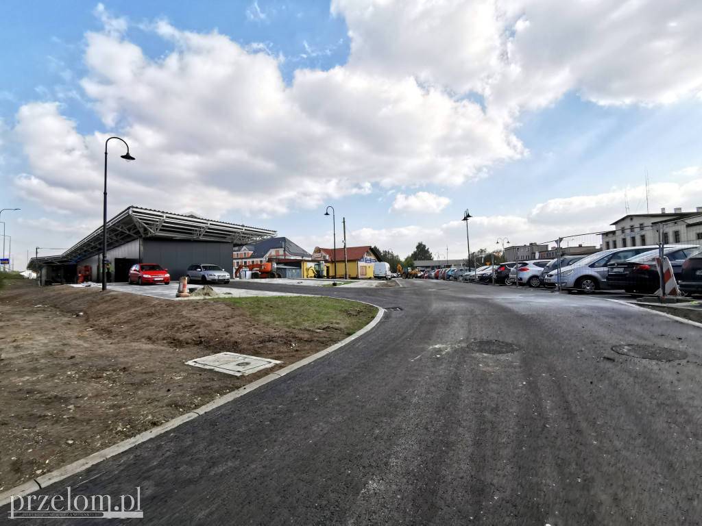 Budowa centrum przesiadkowego zbliża się do końca