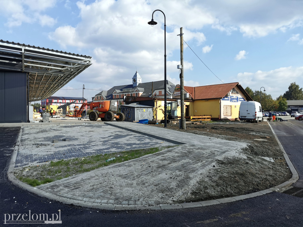 Budowa centrum przesiadkowego zbliża się do końca