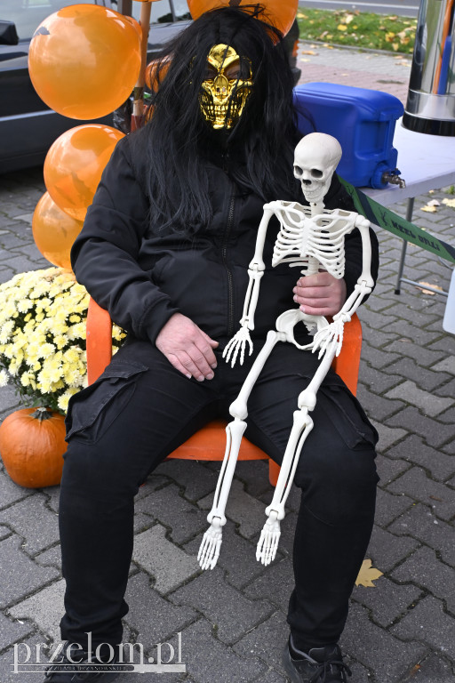 Halloweenowy Zlot Klasyków w Chrzanowie - 18.10.2025