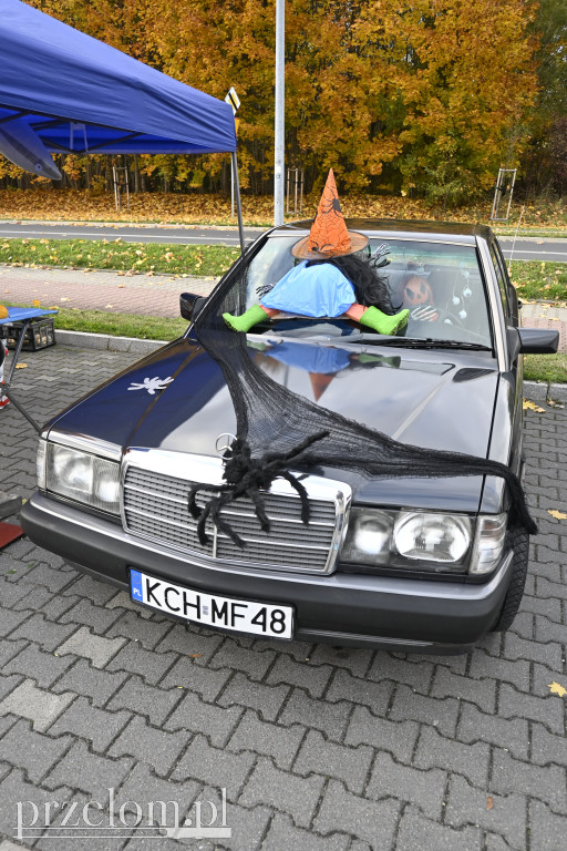 Halloweenowy Zlot Klasyków w Chrzanowie - 18.10.2025