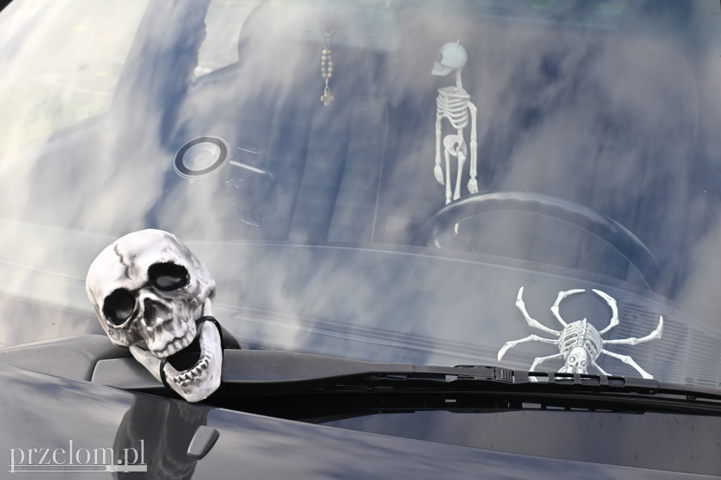 Halloweenowy Zlot Klasyków w Chrzanowie - 18.10.2025