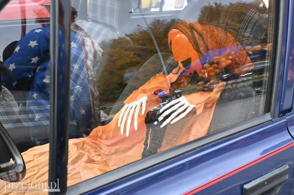Halloweenowy Zlot Klasyków w Chrzanowie - 18.10.2025