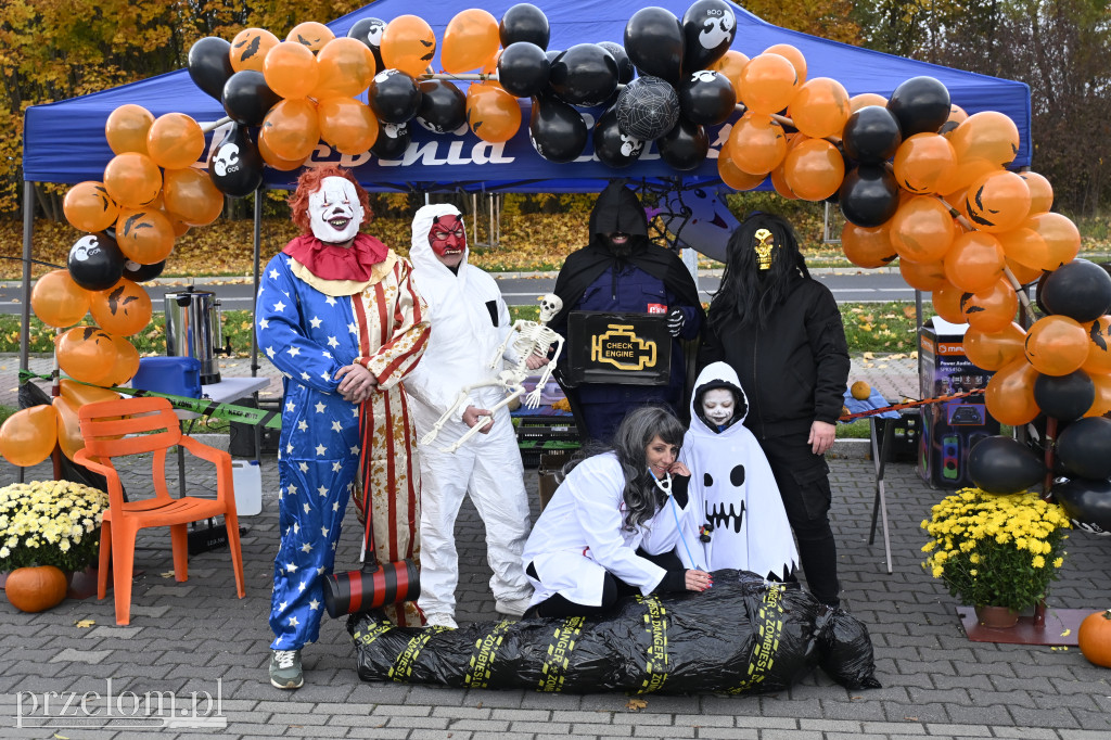 Halloweenowy Zlot Klasyków w Chrzanowie - 18.10.2025