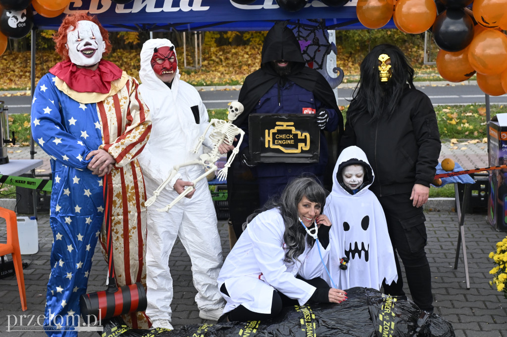 Halloweenowy Zlot Klasyków w Chrzanowie - 18.10.2025