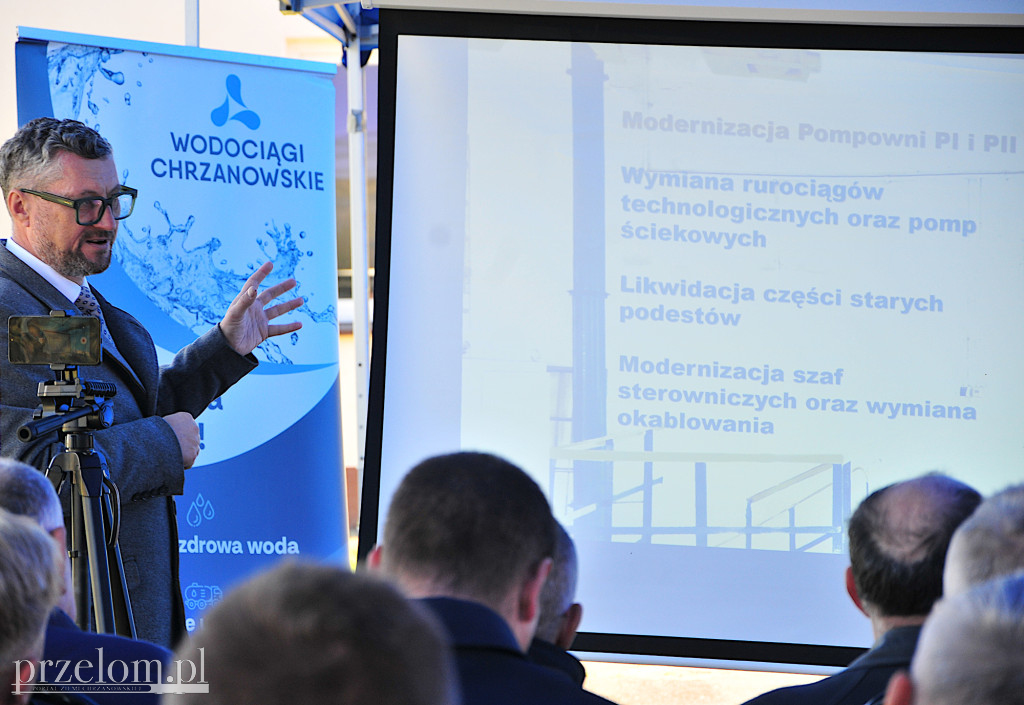 Nowe wiatraki w Libiążu, goście dopisali
