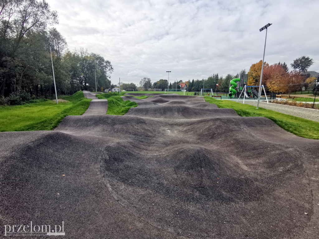 Nowy pumptrack i plac zabaw w powiecie chrzanowskim