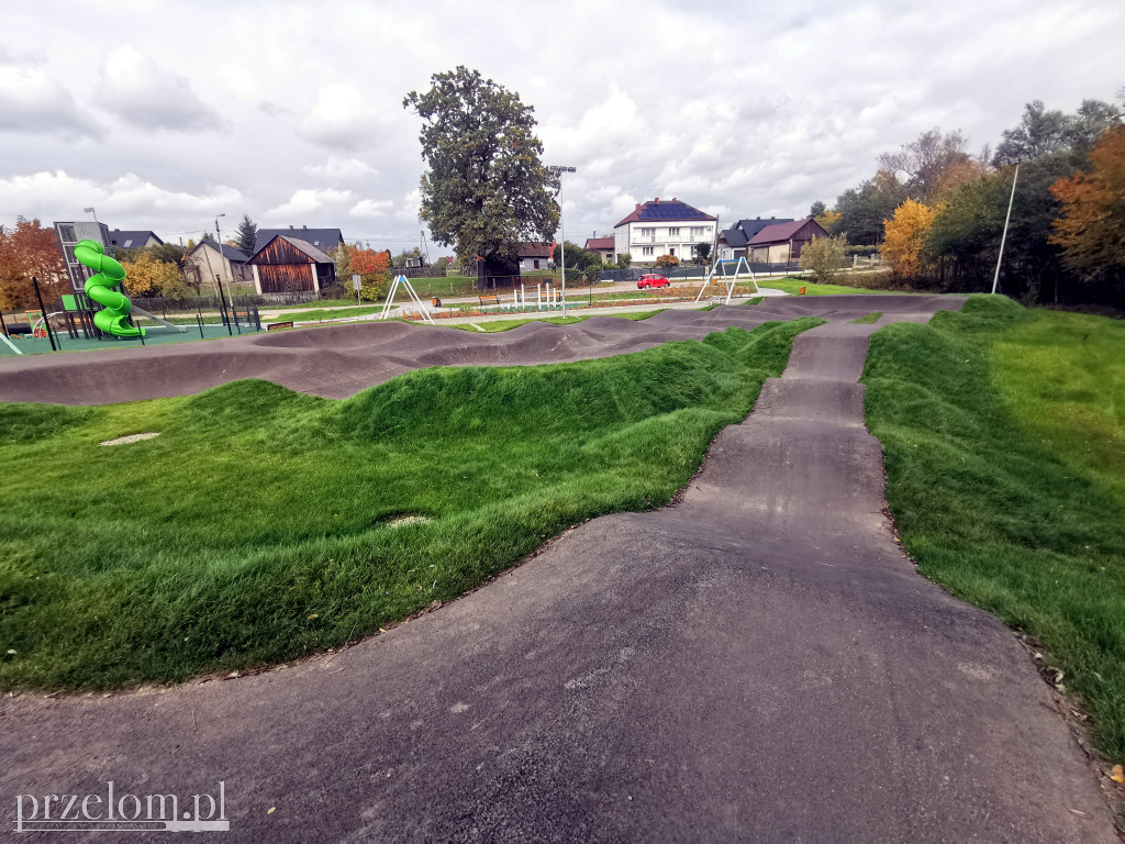 Nowy pumptrack i plac zabaw w powiecie chrzanowskim