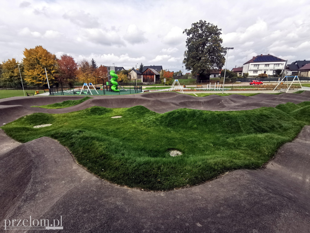 Nowy pumptrack i plac zabaw w powiecie chrzanowskim