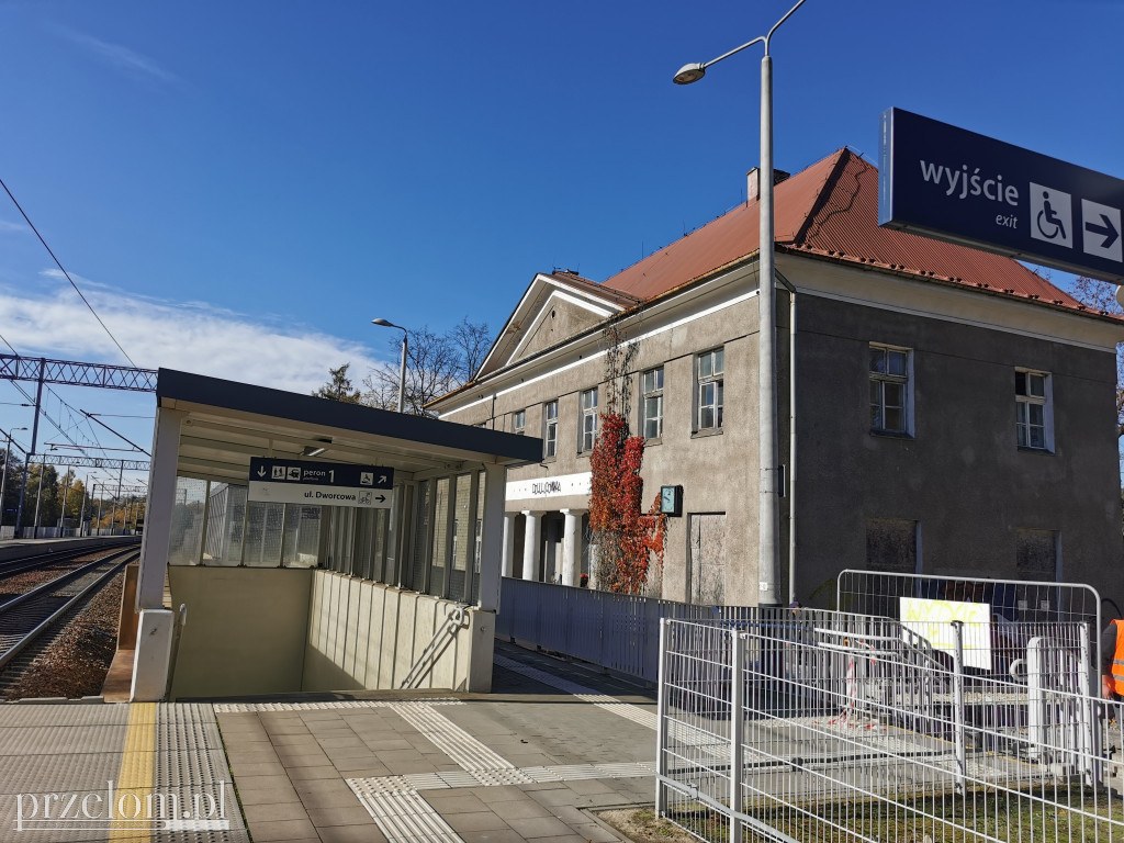 Budowa nowego parkingu koło przystanku PKP w Dulowej