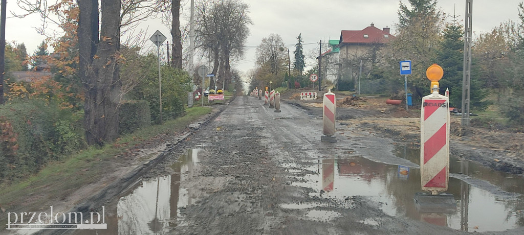 Drogowy koszmar na głównej szosie w Płazie