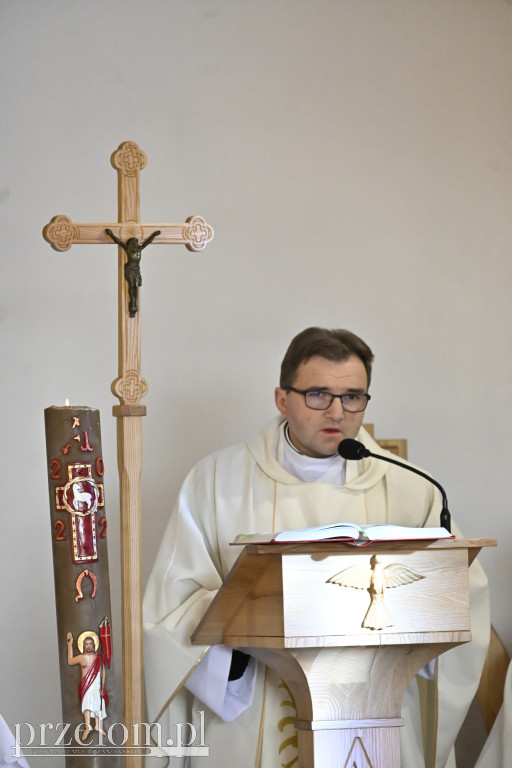Msza Święta na Cmentarzu Parafialnym w Trzebini-Sierszy - 01.11.2025