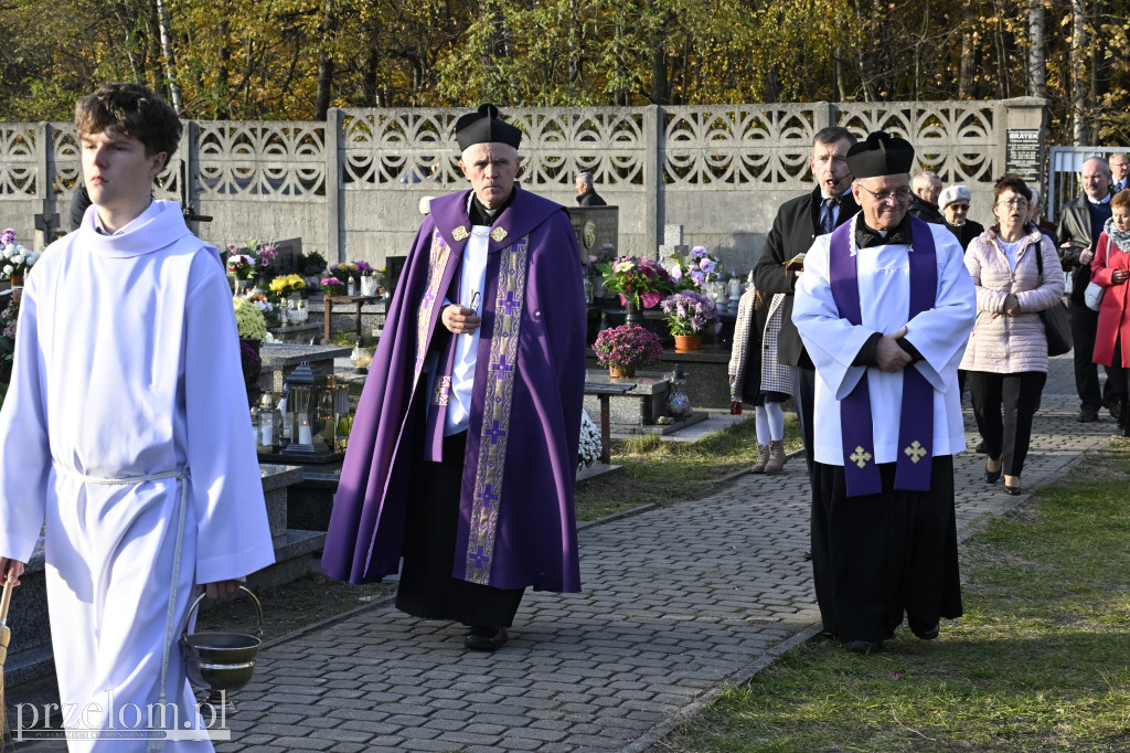 Msza Święta na Cmentarzu Parafialnym w Trzebini-Sierszy - 01.11.2025