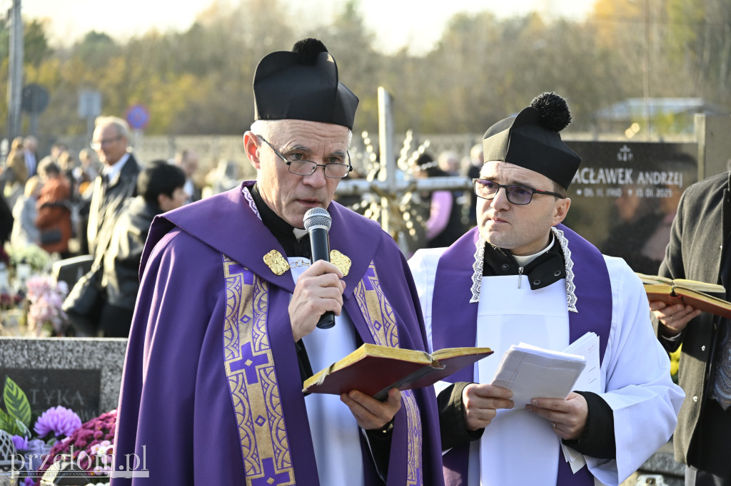 Msza Święta na Cmentarzu Parafialnym w Trzebini-Sierszy - 01.11.2025