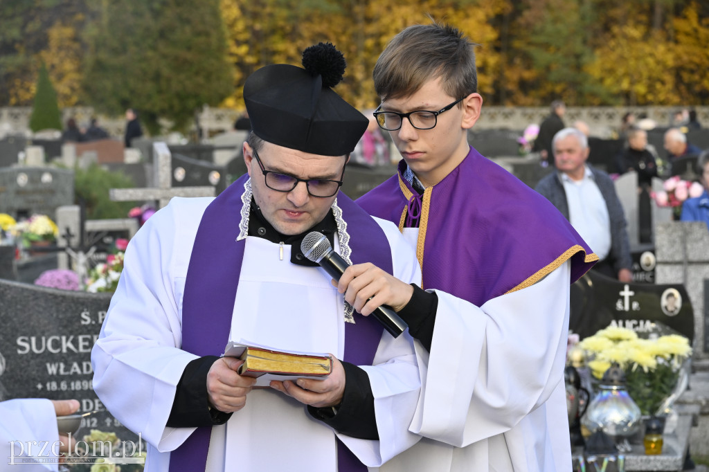 Msza Święta na Cmentarzu Parafialnym w Trzebini-Sierszy - 01.11.2025
