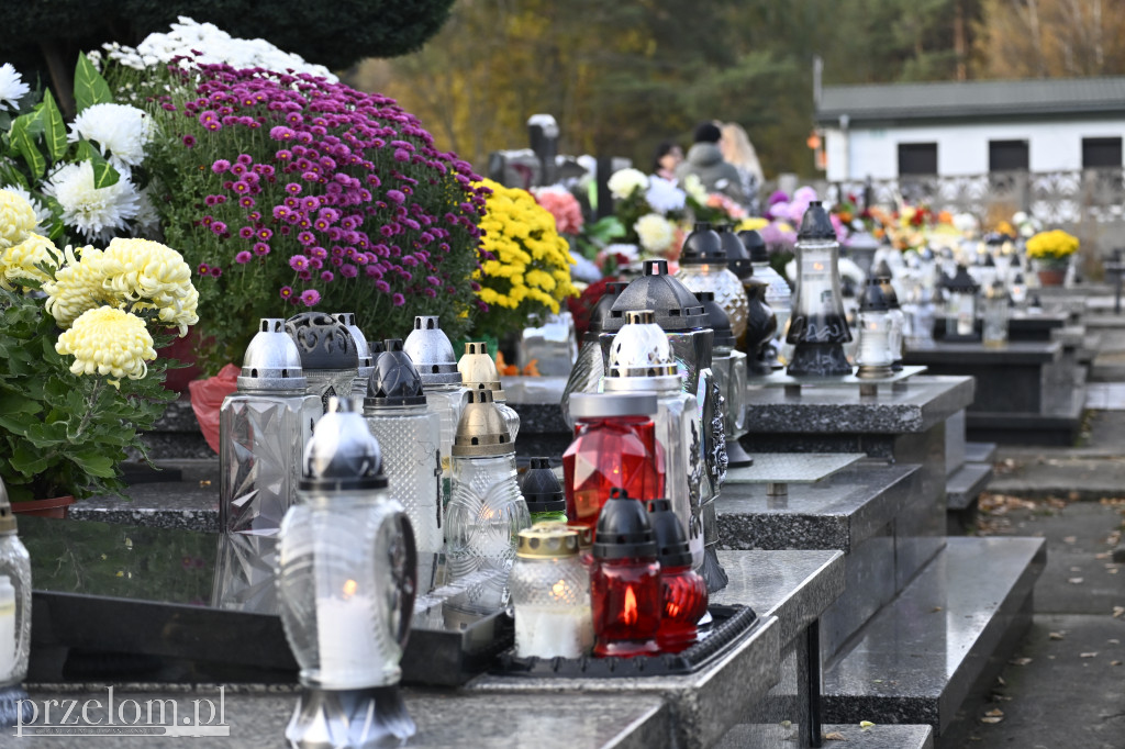 Msza Święta na Cmentarzu Parafialnym w Trzebini-Sierszy - 01.11.2025