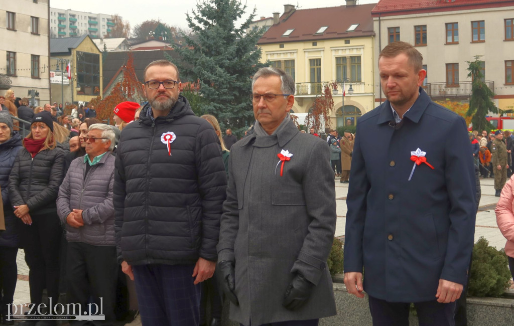 Ślubowanie klas mundurowych LO w Trzebini