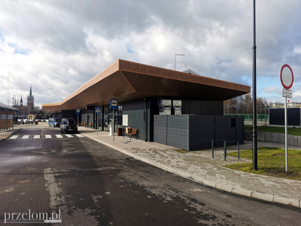 Centrum przesiadkowe w Trzebini gotowe