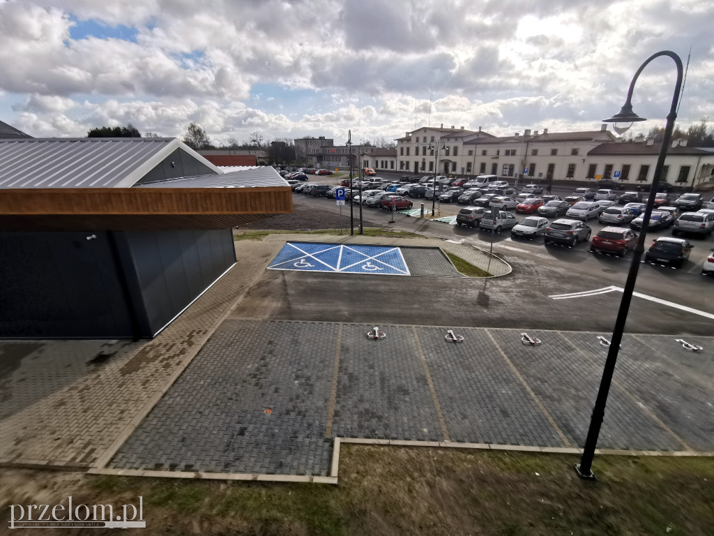Centrum przesiadkowe w Trzebini gotowe